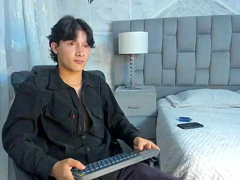 SalvatoreBenford online show from 02/03/26, 05:16