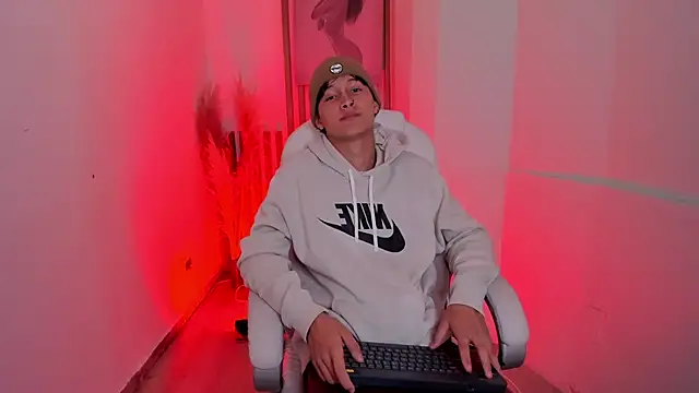 SalvatoreBenford online show from 02/26/26, 08:31