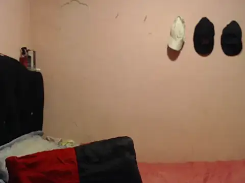 Snapshot of Cronos_Hot_8 chatting on 02/13/26, 12:32 Cronos Hot 8 online show from 02/13/26, 12:32