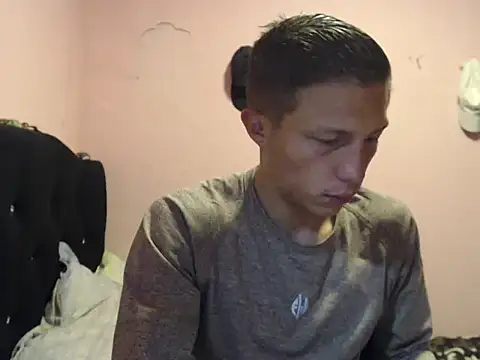 Snapshot of Cronos_Hot_8 chatting on 02/19/26, 10:56 Cronos Hot 8 online show from 02/19/26, 10:56