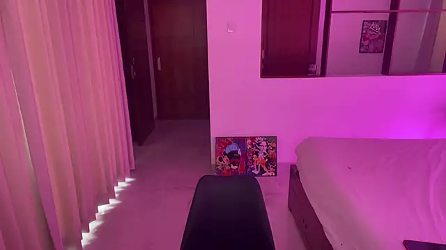 ViviNoir online show from 02/20/26, 12:18