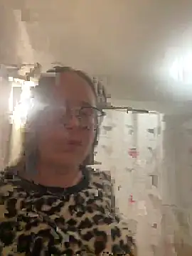 Snapshot of ParejaCanaria12 chatting on 02/04/26, 10:05 ParejaCanaria12 online show from 02/04/26, 10:05