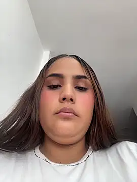 Snapshot of Noa_Harper- chatting on 04/15/26, 08:42 Noa Harper- online show from 04/15/26, 08:42