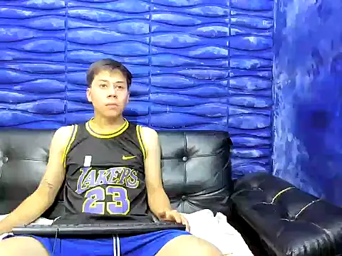 santiago xxxcol online show from 02/01/26, 11:36