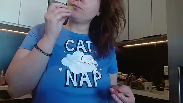 HazelSkyesChat online show from 03/08/26, 06:55