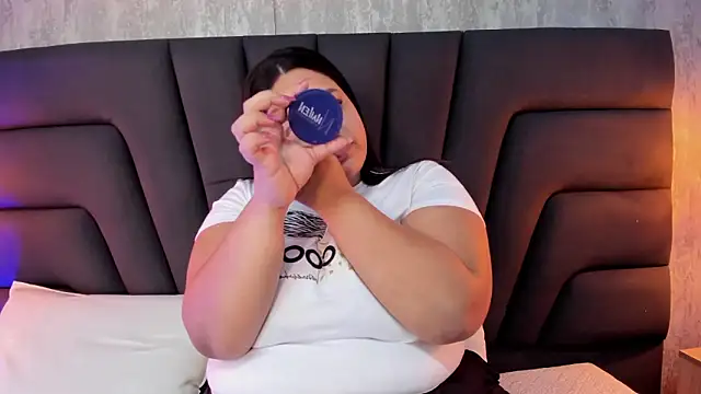 Maya curvy online show from 03/08/26, 05:00