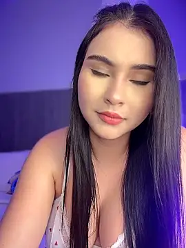 Snapshot of ArianaHilton_ chatting on 07/01/26, 02:12 ArianaHilton online show from 07/01/26, 02:12