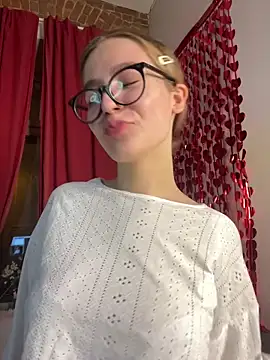 MyKittySayMeow online show from 02/14/26, 08:31