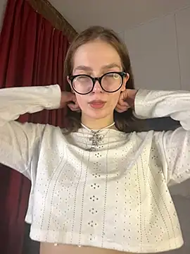 MyKittySayMeow online show from 04/12/26, 09:29