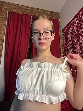 MyKittySayMeow online show from 02/13/26, 08:53