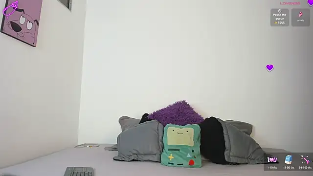 Snapshot of Cherry_violeta chatting on 02/19/26, 01:52 Cherry violeta online show from 02/19/26, 01:52