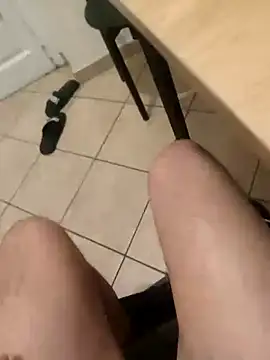 Snapshot of marcooo22annni chatting on 01/31/26, 08:29 marcooo22annni online show from 01/31/26, 08:29