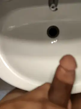 Snapshot of marcooo22annni chatting on 04/11/26, 09:02 marcooo22annni online show from 04/11/26, 09:02