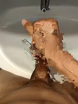 Snapshot of marcooo22annni chatting on 04/08/26, 01:01 marcooo22annni online show from 04/08/26, 01:01