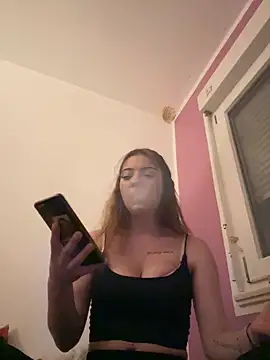 SofieKayla online show from 04/14/26, 09:20