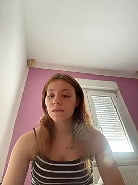 SofieKayla online show from 04/10/26, 02:13