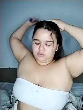 SamanthaStonee online show from 04/12/26, 05:54