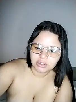 SamanthaStonee online show from 04/05/26, 05:52