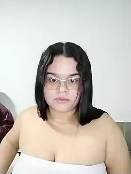 SamanthaStonee online show from 05/13/26, 01:01