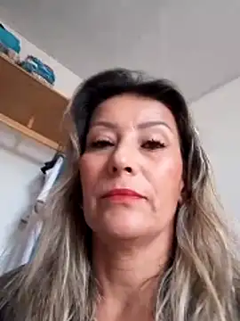 wessAndSandri online show from 04/10/26, 07:54