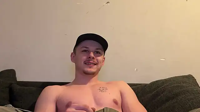 Snapshot of Lucas328706 chatting on 02/22/26, 10:33 Lucas328706 online show from 02/22/26, 10:33