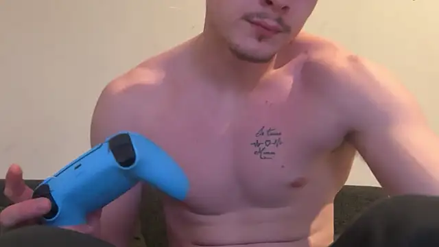 Snapshot of Lucas328706 chatting on 02/21/26, 11:29 Lucas328706 online show from 02/21/26, 11:29