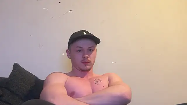 Snapshot of Lucas328706 chatting on 02/20/26, 08:22 Lucas328706 online show from 02/20/26, 08:22