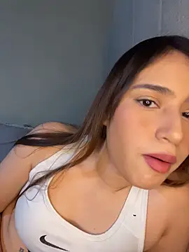 Snapshot of romyamo chatting on 03/01/26, 04:12 romyamo online show from 03/01/26, 04:12