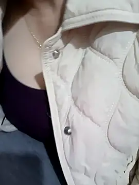 Snapshot of Tulip_ii chatting on 03/04/26, 12:18 Tulip ii online show from 03/04/26, 12:18