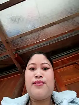 Snapshot of Mayly_Sweet chatting on 02/14/26, 03:18 Mayly Sweet online show from 02/14/26, 03:18