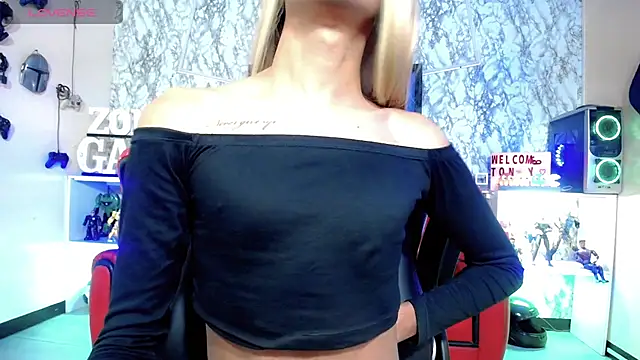 Karol Vanessa   online show from 06/03/26, 02:33