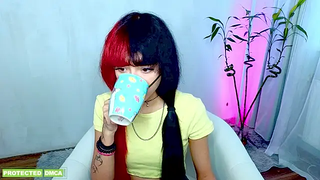   Amiraa online show from 03/04/26, 12:57