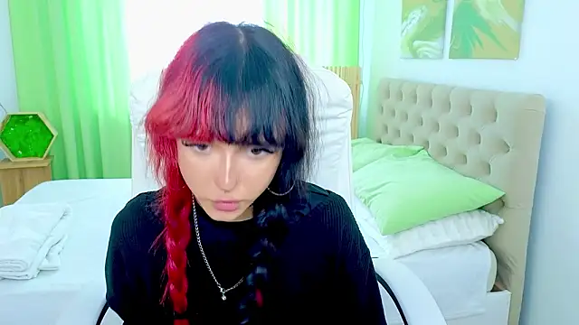   Amiraa online show from 03/11/26, 11:37