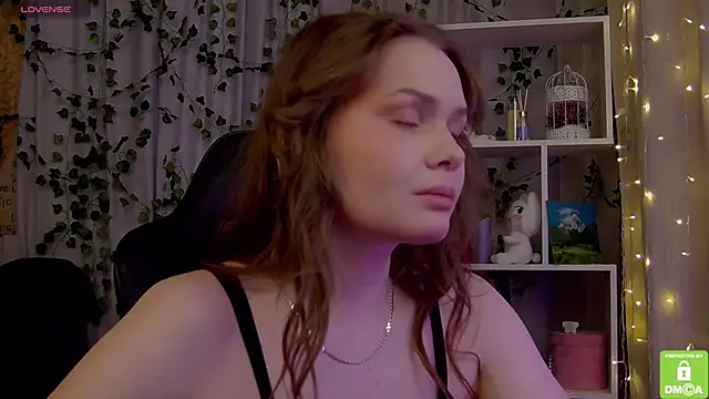 Snapshot of Kate_mermaid chatting on 03/02/26, 01:39 Kate mermaid online show from 03/02/26, 01:39