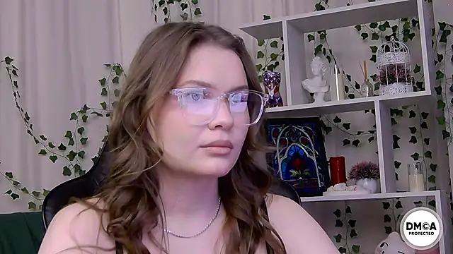 Snapshot of Kate_mermaid chatting on 02/10/26, 01:37 Kate mermaid online show from 02/10/26, 01:37