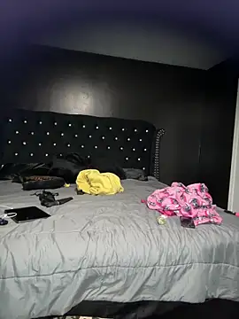 tipheragain online show from 04/15/26, 04:18