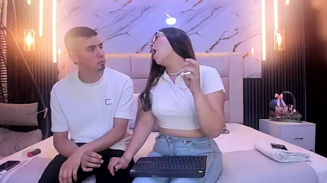 ChloeandAdam online show from 02/11/26, 11:15