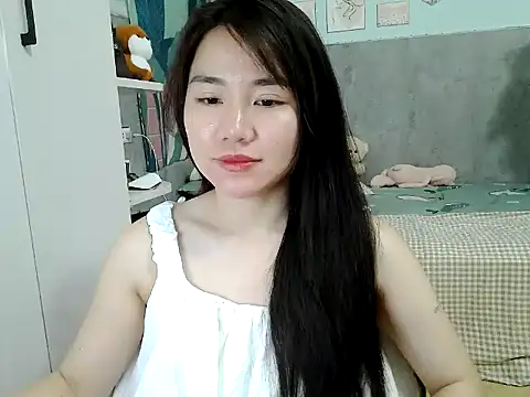 Snapshot of Amy8386 chatting on 04/19/26, 06:58 Amy8386 online show from 04/19/26, 06:58