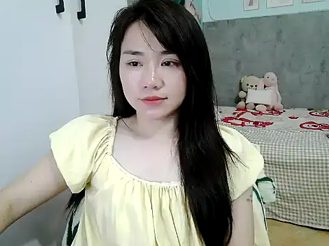 Snapshot of Amy8386 chatting on 05/05/26, 06:11 Amy8386 online show from 05/05/26, 06:11