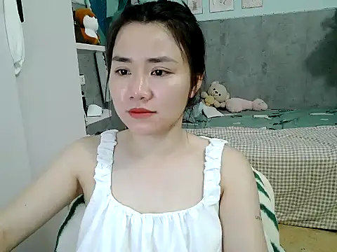 Snapshot of Amy8386 chatting on 04/12/26, 04:43 Amy8386 online show from 04/12/26, 04:43