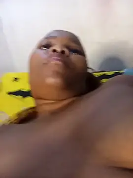 Snapshot of minniemoreee chatting on 02/14/26, 04:23 minniemoreee online show from 02/14/26, 04:23