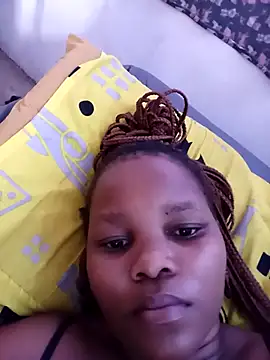 Snapshot of minniemoreee chatting on 02/08/26, 05:05 minniemoreee online show from 02/08/26, 05:05