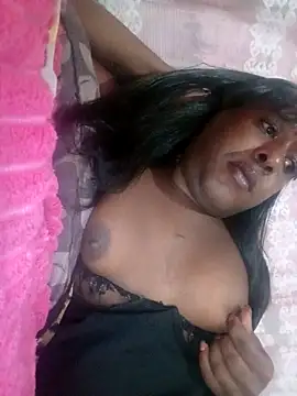 Snapshot of Hellentrans24 chatting on 04/12/26, 01:09 Hellentrans24 online show from 04/12/26, 01:09