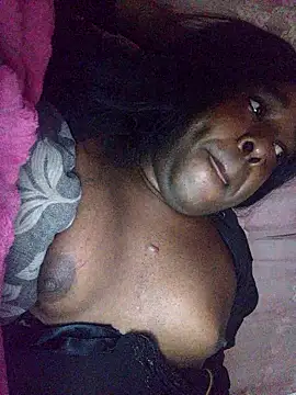 Snapshot of Hellentrans24 chatting on 03/31/26, 03:30 Hellentrans24 online show from 03/31/26, 03:30