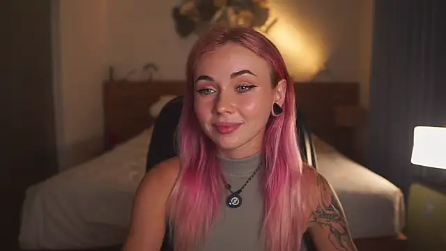 Sarah Pink online show from 04/04/26, 01:39