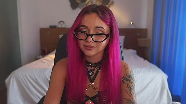 Sarah Pink online show from 01/10/26, 02:29