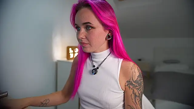 Sarah Pink online show from 09/27/25, 06:36