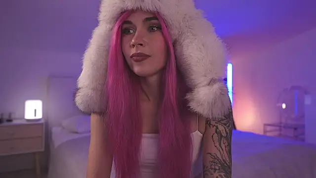 Sarah Pink online show from 02/23/25, 05:29