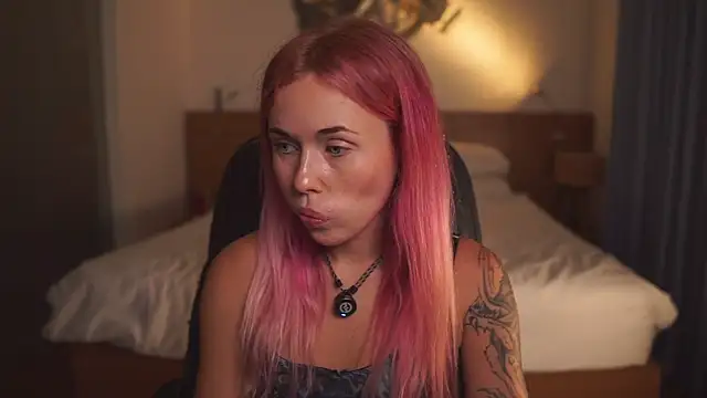 Sarah Pink online show from 03/26/26, 01:53