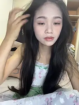 Snapshot of srr6677 chatting on 02/28/26, 11:43 srr6677 online show from 02/28/26, 11:43